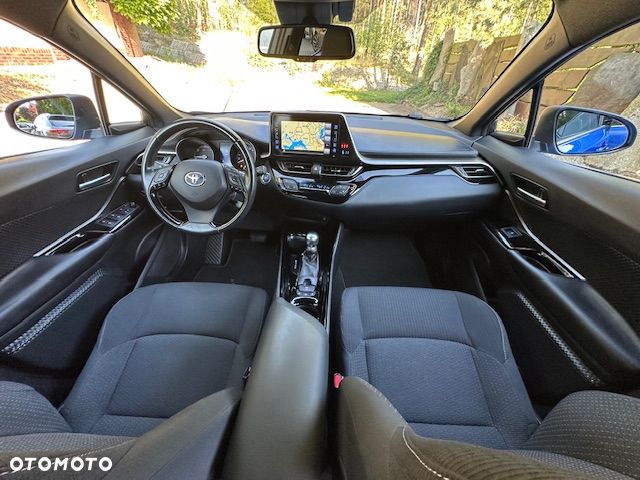 Toyota C-HR Lounge - 23