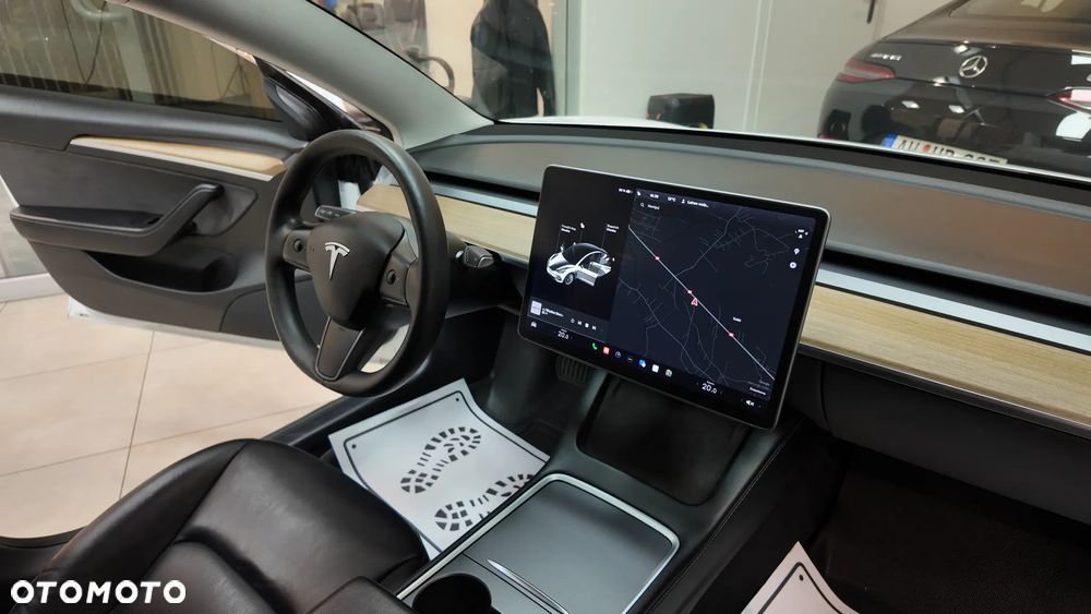 Tesla Model 3 Standard Range Plus - 34