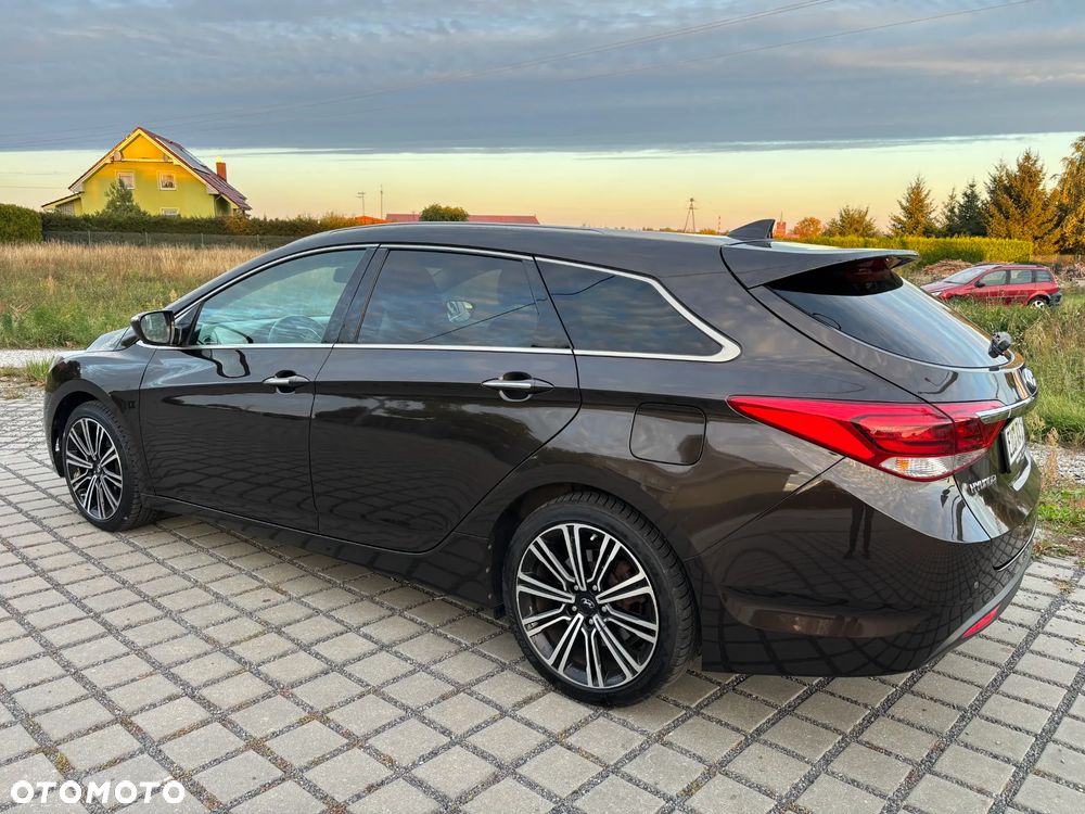 Hyundai i40 Kombi 1.7 CRDi Premium - 13