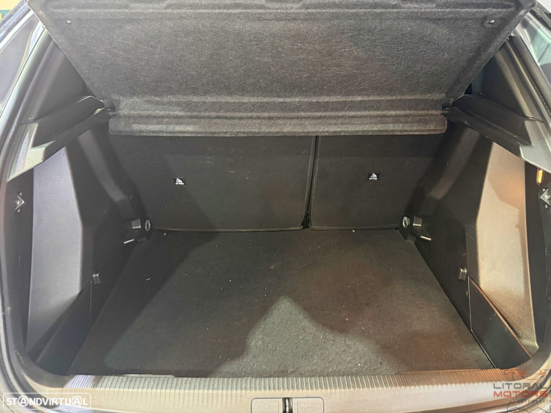 Peugeot 2008 1.2 PureTech Active Pack - 10