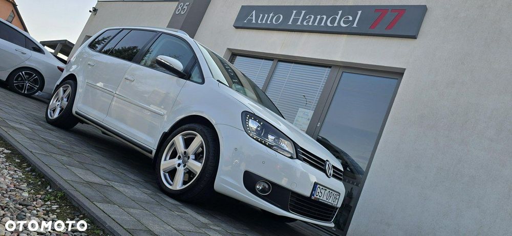 Volkswagen Touran 2.0 TDI DPF BlueMotion Technology DSG STYLE - 10