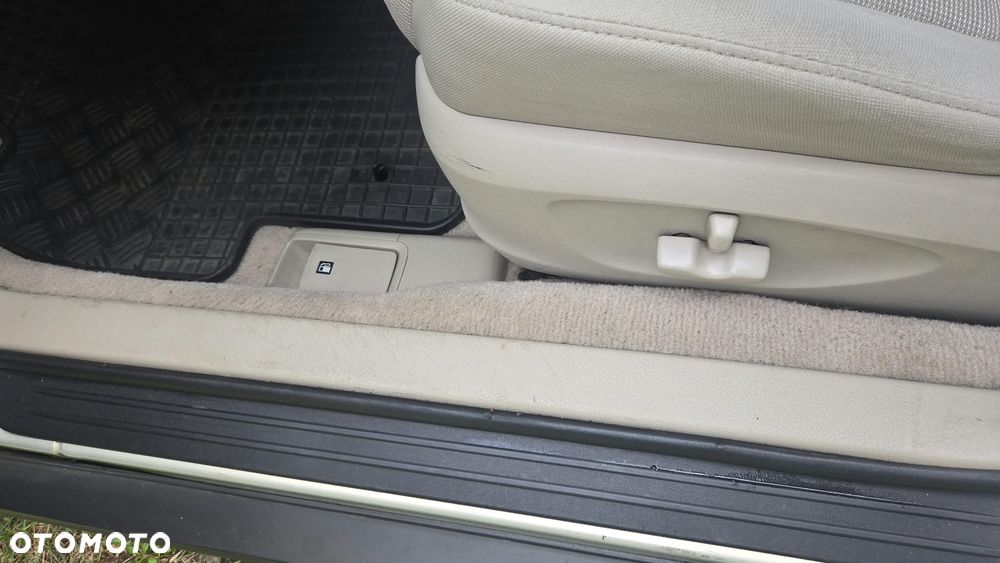Subaru Outback 2.5i AT - 8