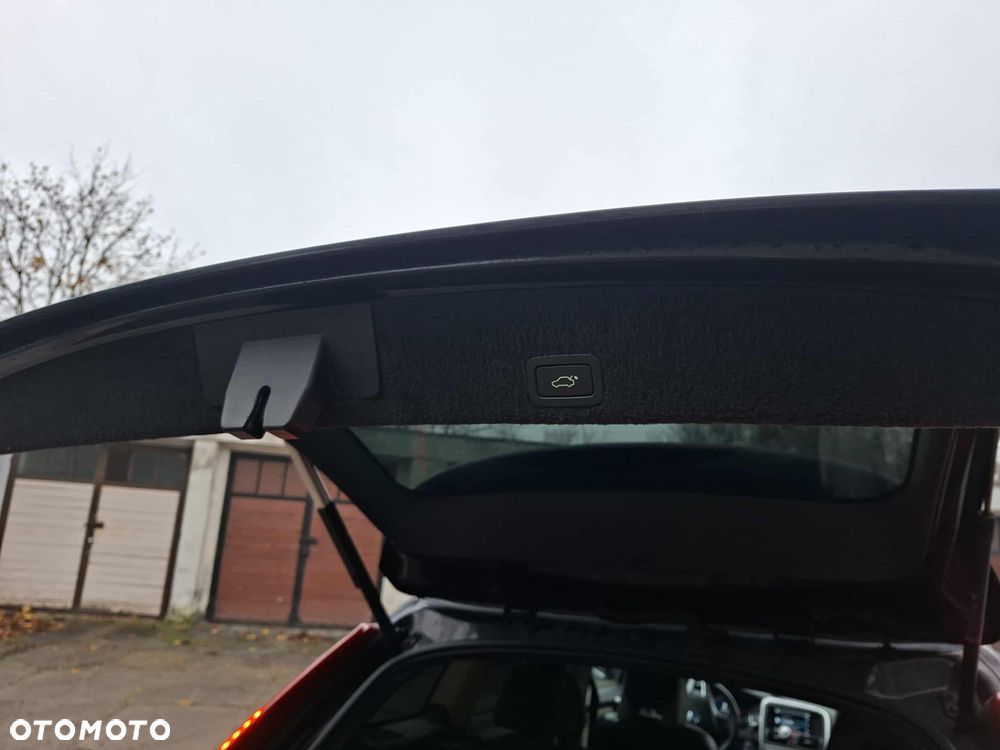 Volvo XC 60 2.4D AWD RDesign - 8