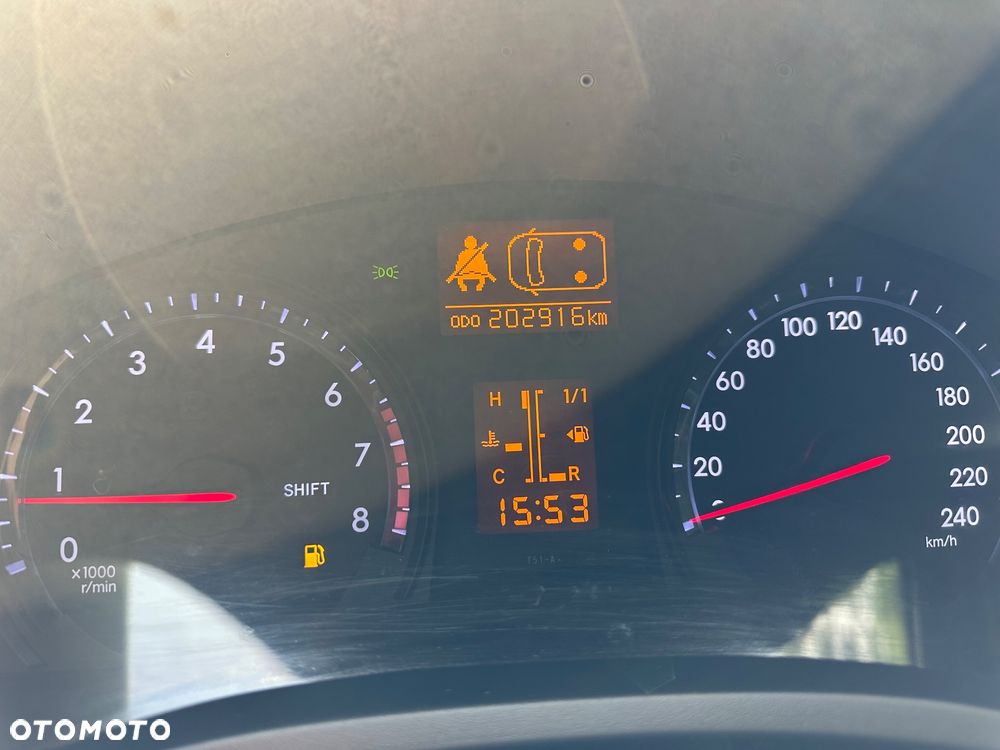 Toyota Avensis 1.8 Executive - 16