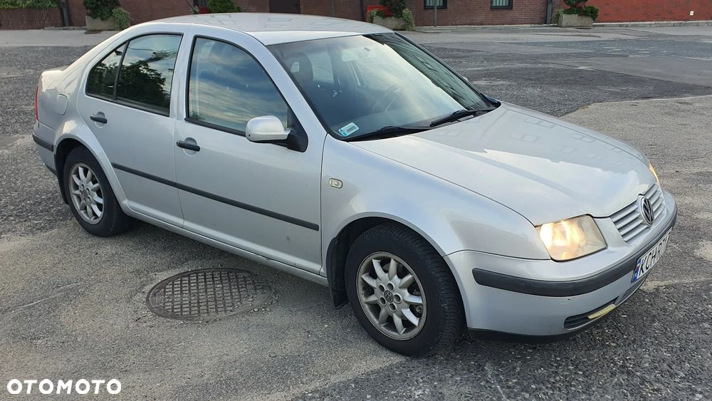 Volkswagen Bora 1.6 Comfortline - 4