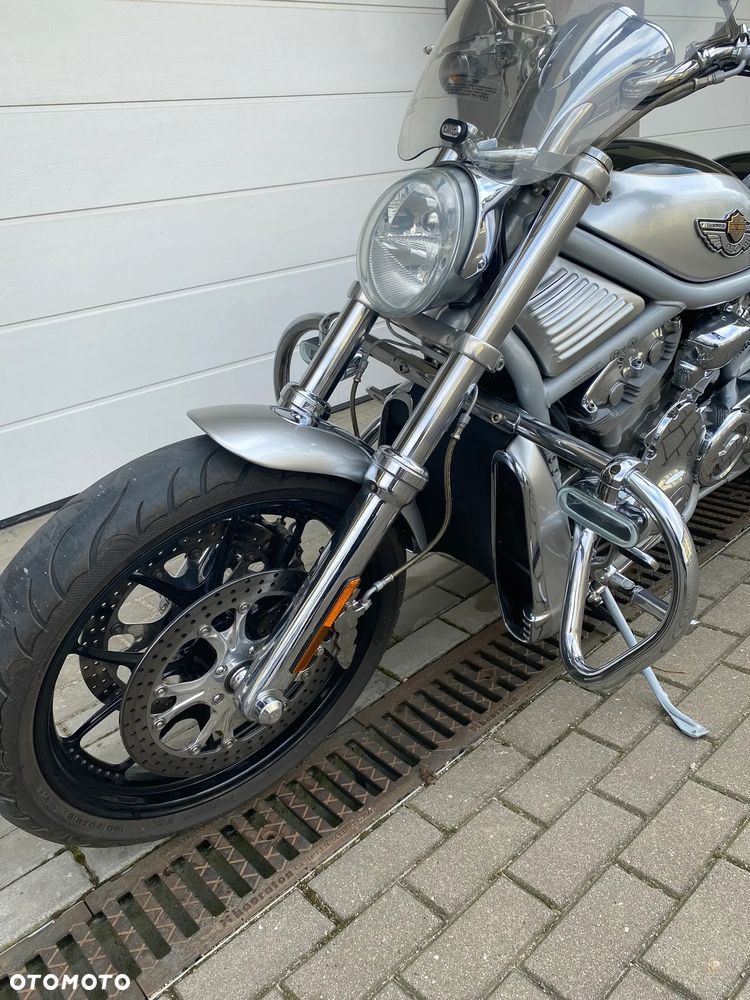 Harley-Davidson V-Rod Street Rod - 9