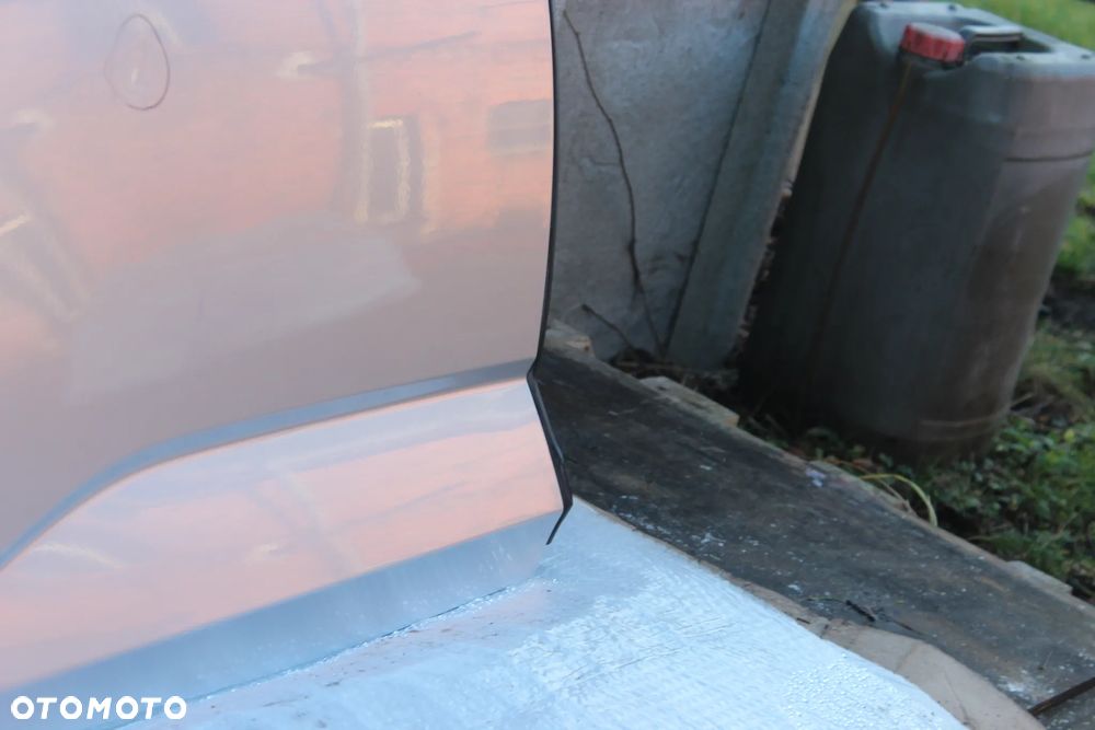 DRZWI TYLNE PRAWE RENAULT MEGANE IV KOMBI TED69 D69 2016 - 16