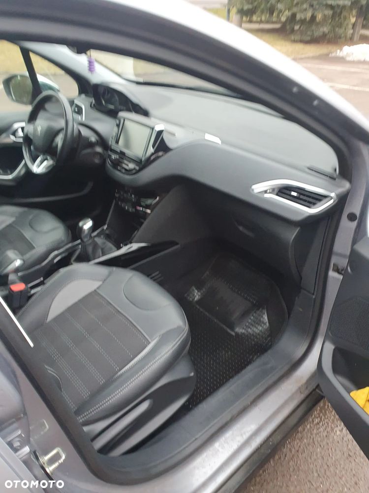 Peugeot 2008 1.6 VTi Active - 11
