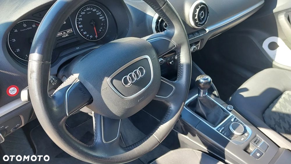 Audi A3 Sportback 1.2 TFSI Ambition - 12