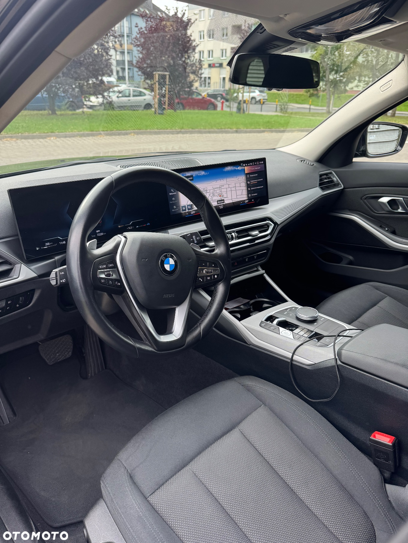 BMW Seria 3 318d Touring - 13