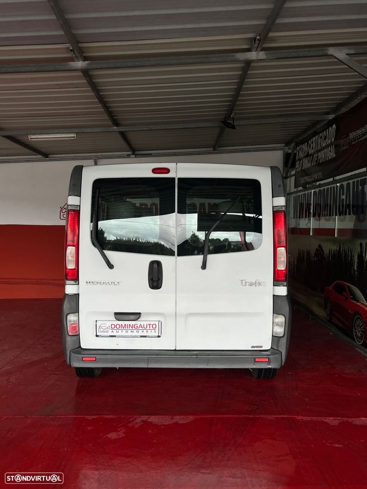 Renault Trafic 2.0 dCi 115 - 6