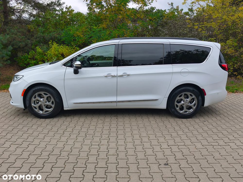 Chrysler Pacifica - 5