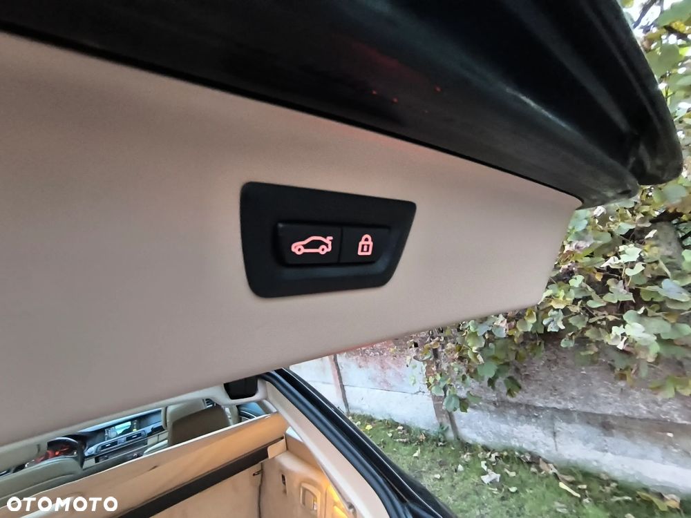 BMW Seria 5 520d Touring - 24