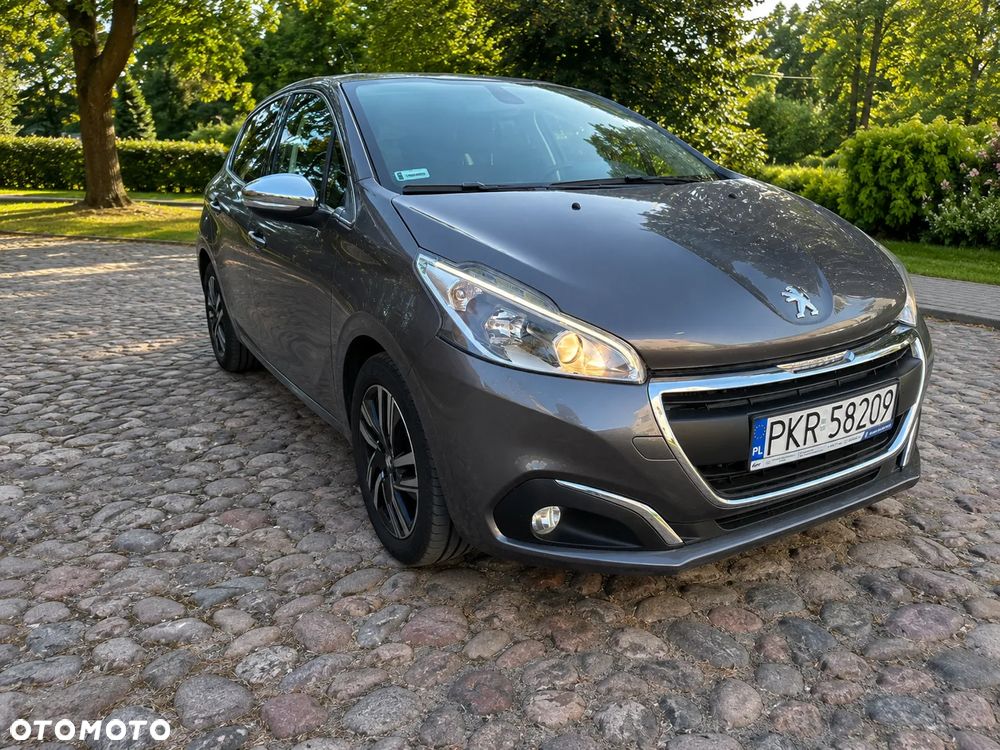 Peugeot 208 - 2