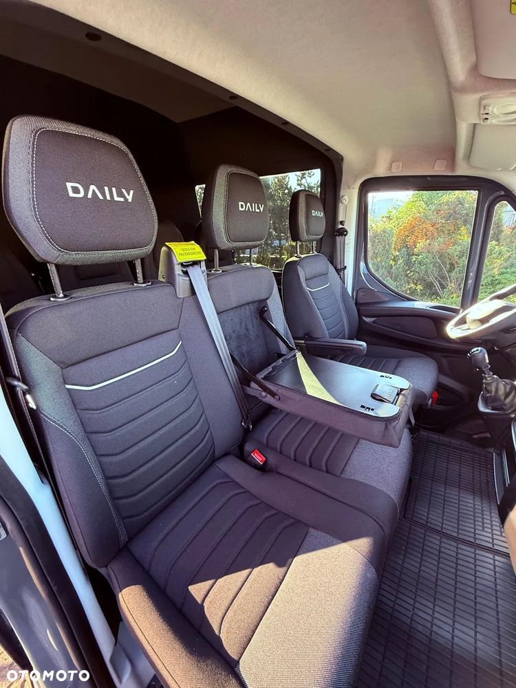 Iveco 35S18HV 7 OSOBOWY - 3 LITRY - 22