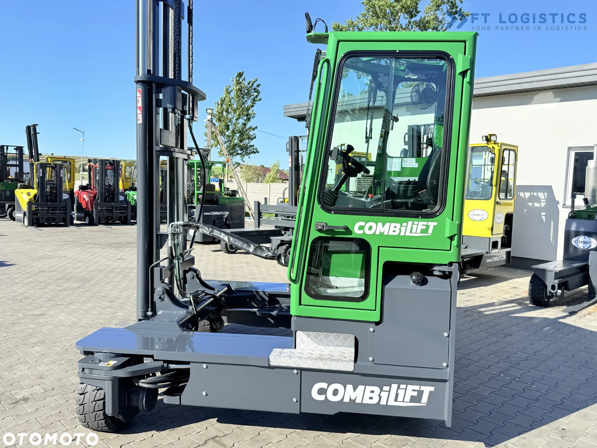 Combilift WÓZEK CZTEROKIERUNKOWY - WIELOKIERUNKOWY C4500 / DIESEL / TRIPLEX 4900MM /JEDYNE 4854 MOTOGODZIN /  POZYCJONER WIDEŁ / PEŁNA KABINA - OGRZEWANIE / STAN IDEALNY / Szeroka oferta wózków czterokierunkowych i bocznych, dopasowanych do różnorodnych potrzeb i zastosowań - 34
