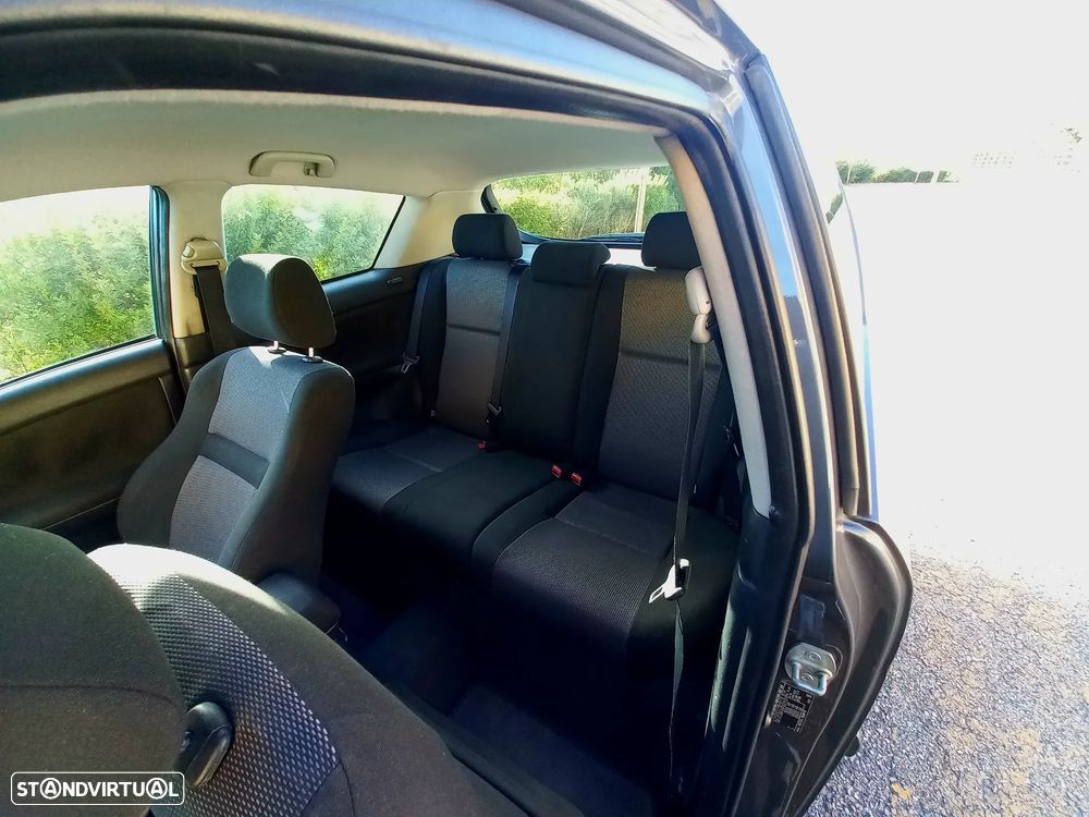 Toyota Corolla 1.4 D-4D - 7