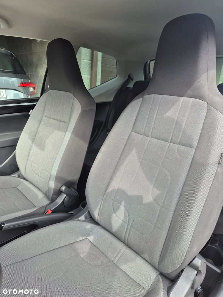 Volkswagen up! 1.0 black - 23
