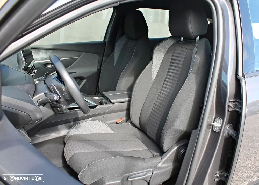 Peugeot 3008 1.6 Hybrid Active Pack e-EAT8 — fotografia 13