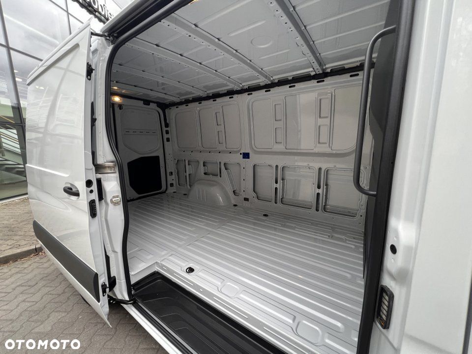 Mercedes-Benz Sprinter - 7