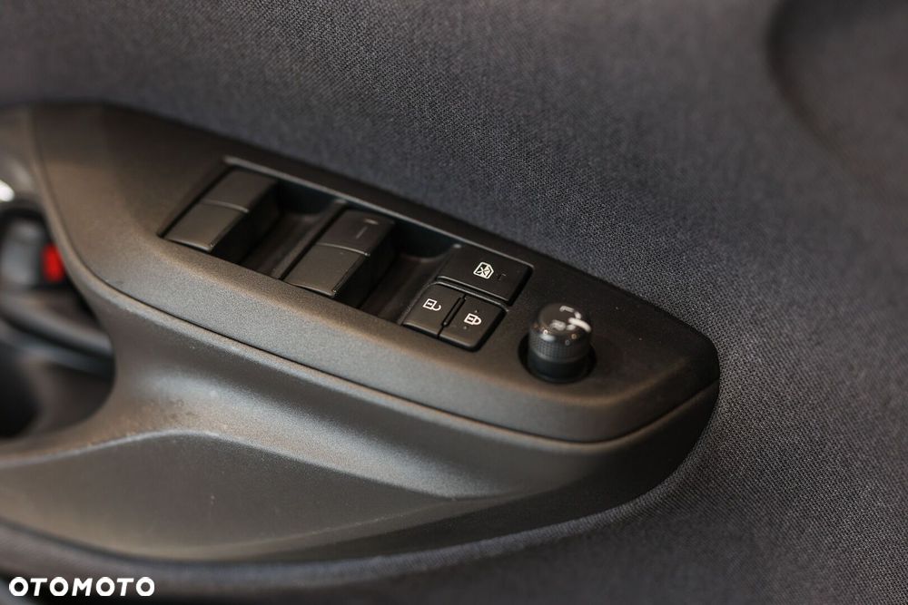 Toyota Yaris - 27