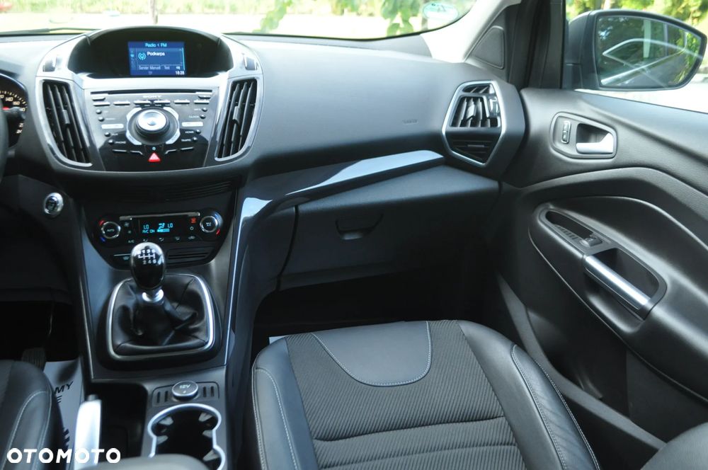 Ford Kuga 2.0 TDCi 2x4 Titanium - 27