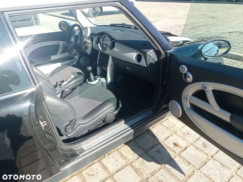 MINI Cooper Standard - 5