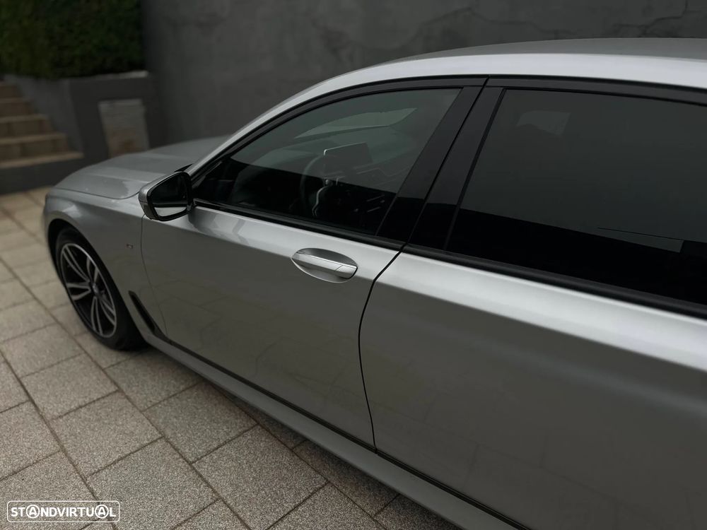 BMW 730 d Pack M - 7
