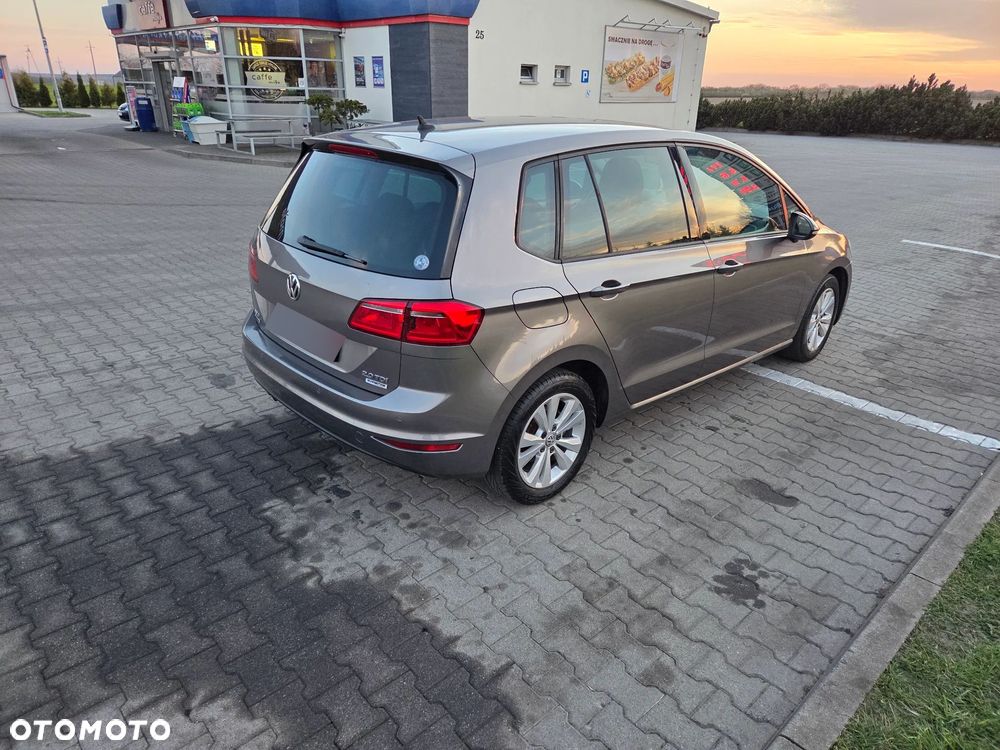 Volkswagen Golf Sportsvan 2.0 TDI (BlueMotion Technology) Highline - 4