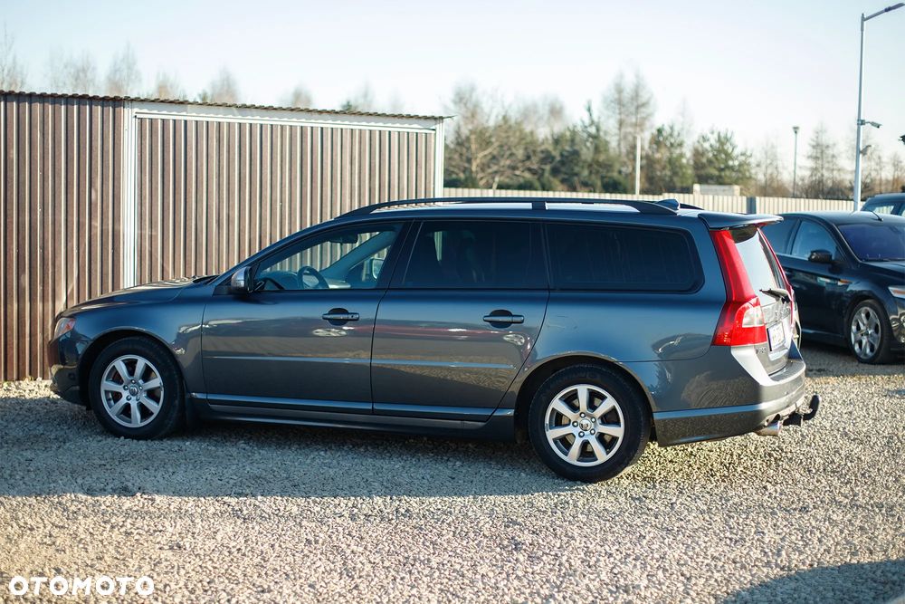 Volvo V70 2.5T R-Design Summum - 8