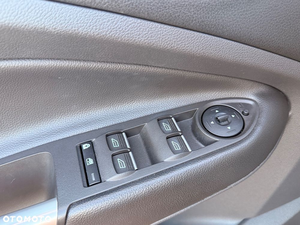 Ford Kuga 2.0 TDCi 4x4 Titanium - 35
