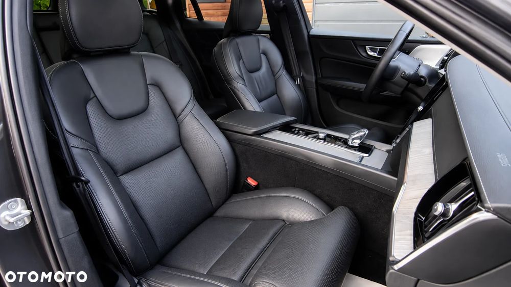 Volvo V60 Cross Country Ultimate B4 D AWD - 12