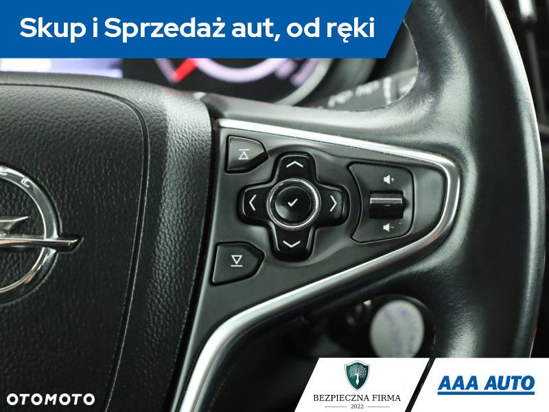Opel Insignia - 14