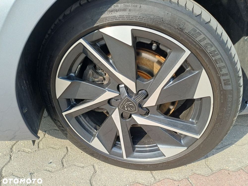Peugeot 308 - 9