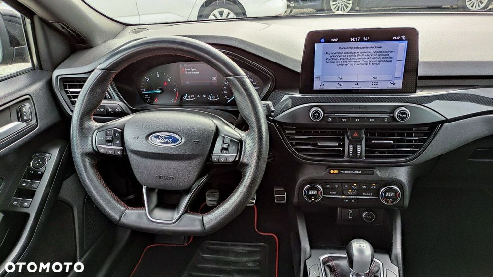 Ford Focus 1.5 EcoBlue Start-Stopp-System ST-LINE DESIGN - 28