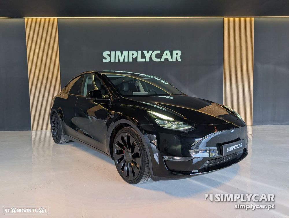 Tesla Model 3 - 3