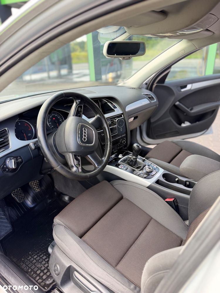 Audi A4 Allroad 2.0 TDI Quattro - 9