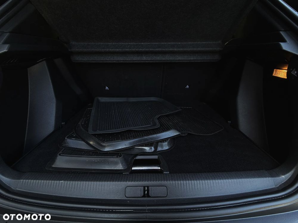 Peugeot 2008 1.5 BlueHDi Allure Pack S&S EAT8 - 36