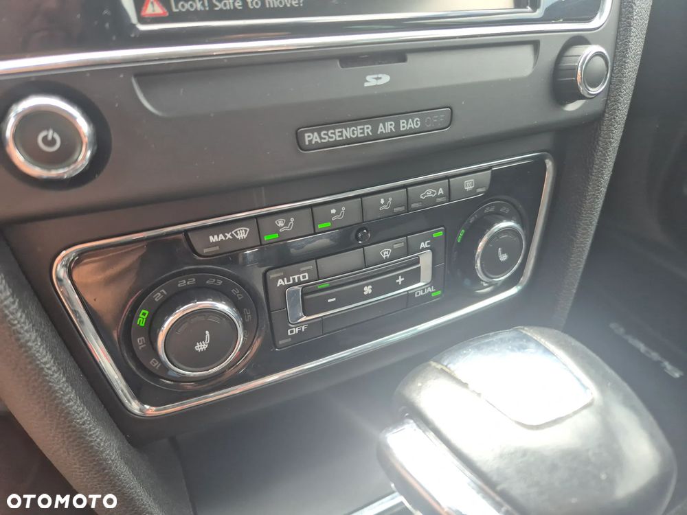 Skoda Superb 2.0 TSI Comfort DSG - 11
