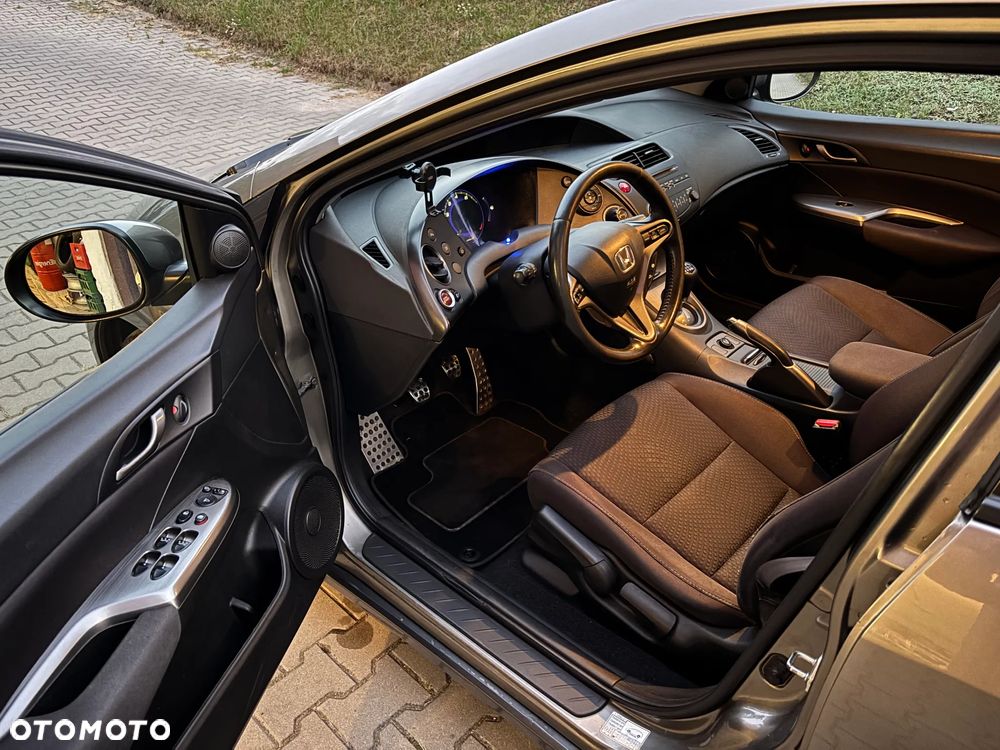 Honda Civic 1.8i-VTEC Sport - 8