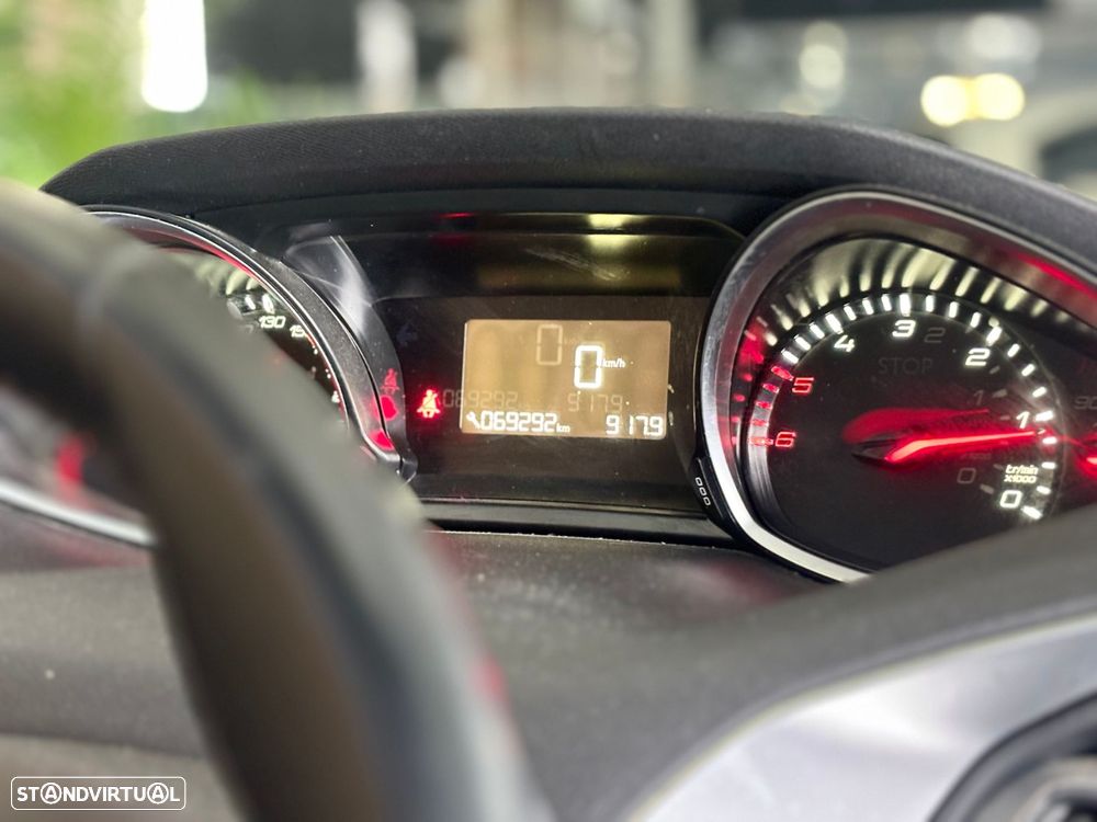 Peugeot 308 1.5 BlueHDi Style - 10