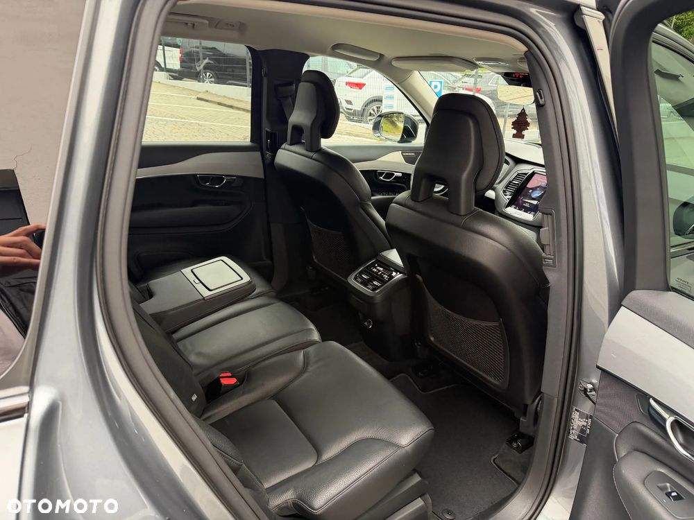 Volvo XC 90 D5 AWD Geartronic RDesign - 23