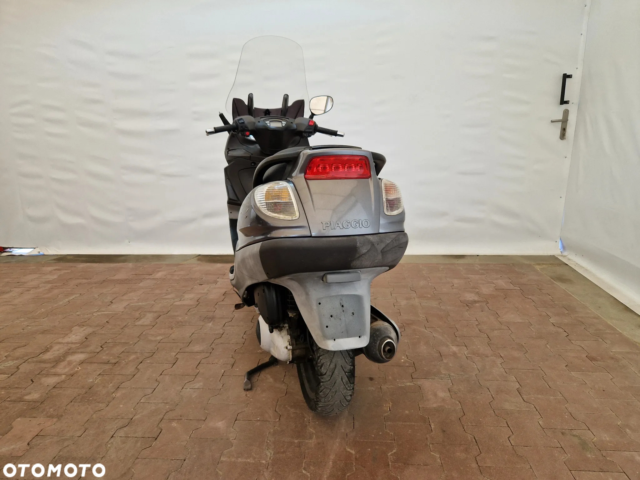 Piaggio X9 - 13