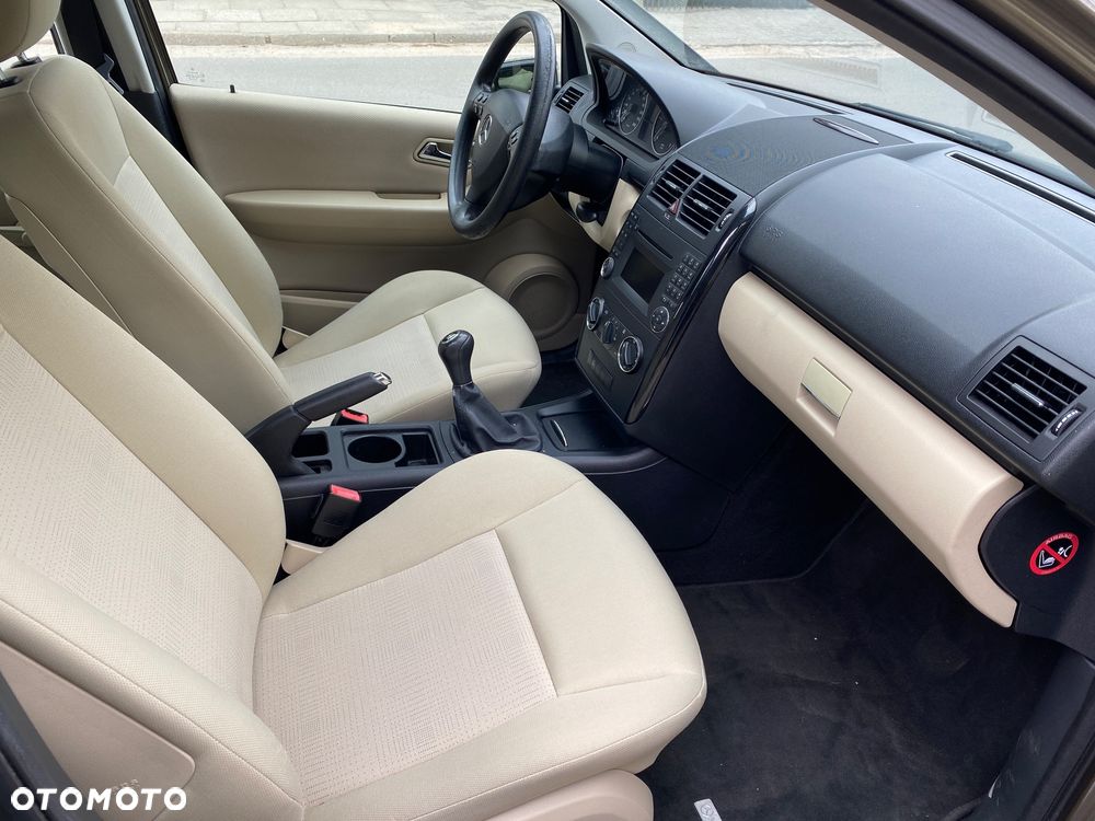 Mercedes-Benz Klasa A 180 CDI - 12