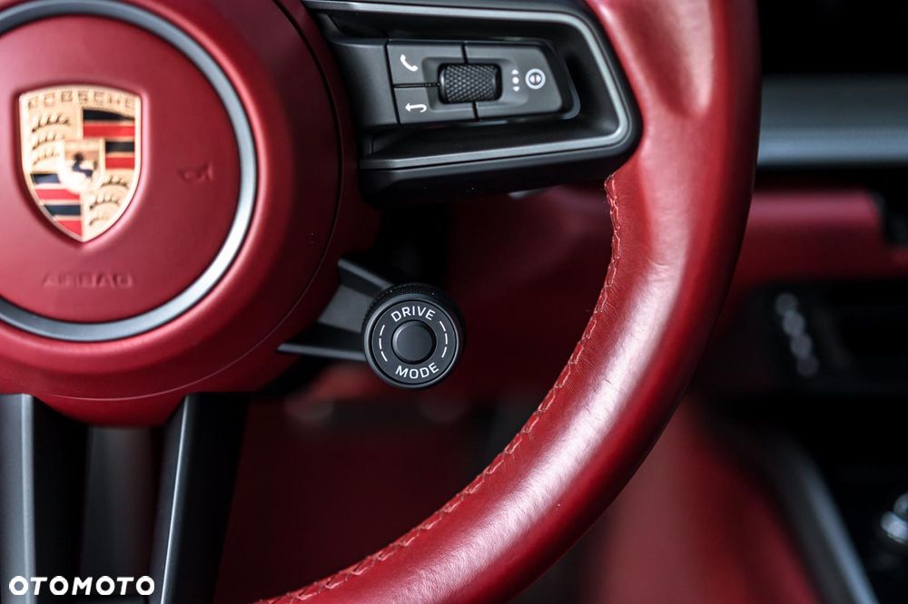 Porsche 911 Carrera S PDK - 22