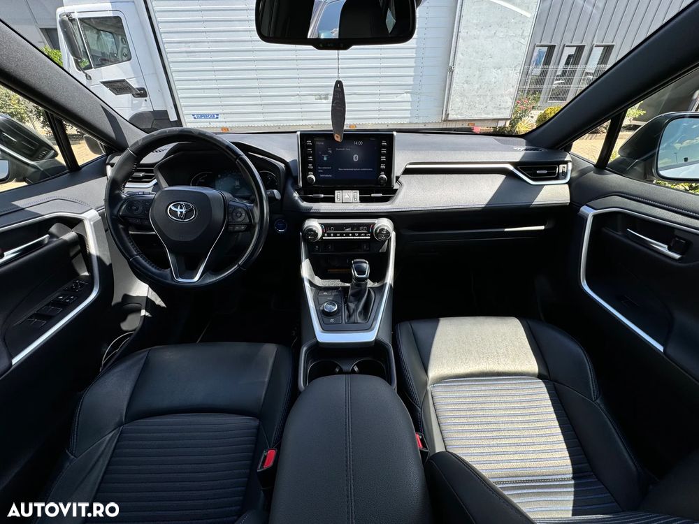 Toyota RAV4 - 24