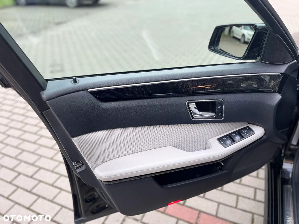 Mercedes-Benz Klasa E 220 CDI BlueEff Avantgarde - 15