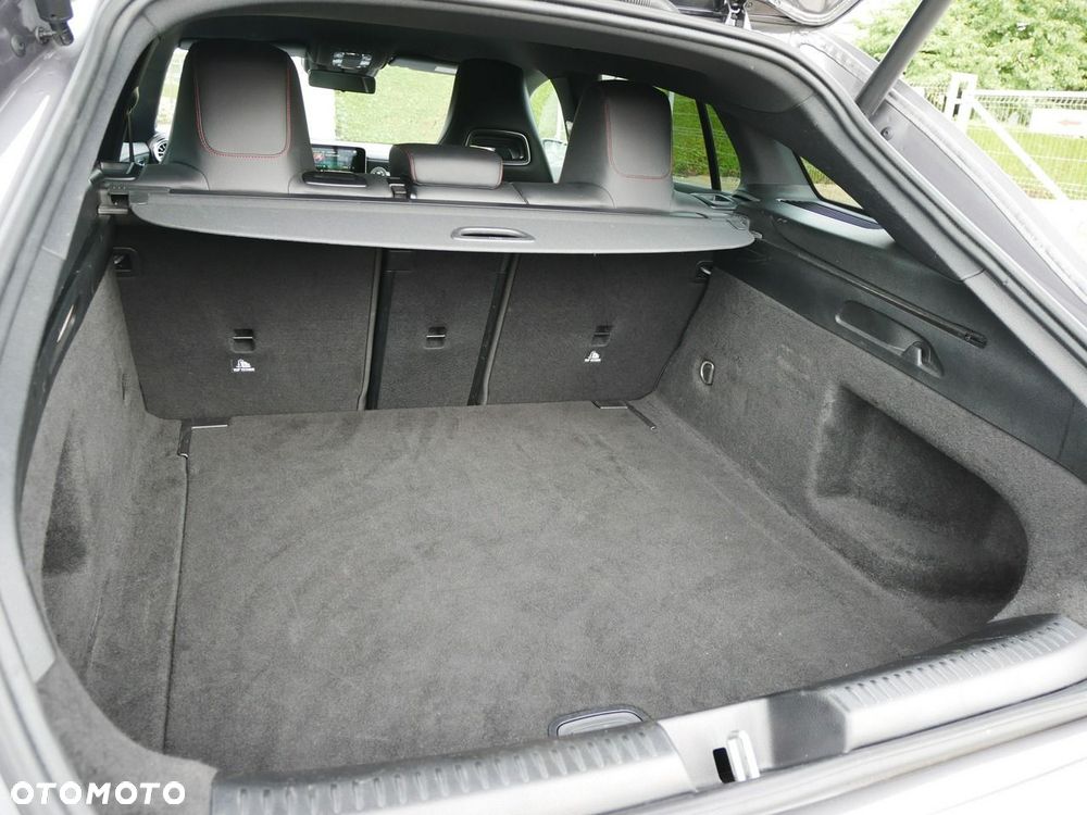 Mercedes-Benz CLA 250 4-Matic AMG Line 7G-DCT - 22