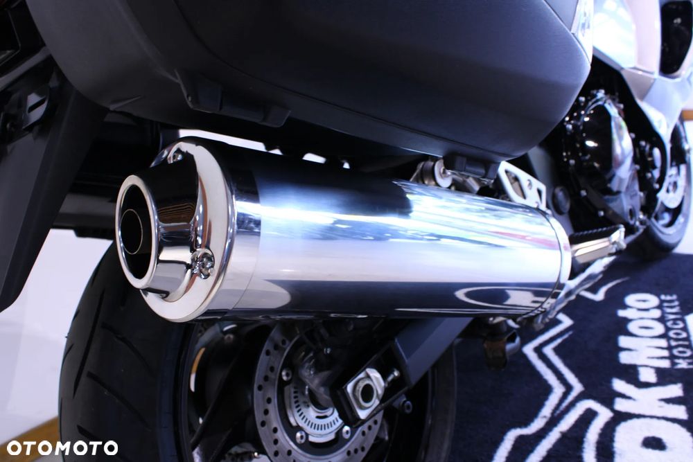 Suzuki GSX - 31