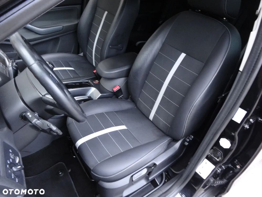 Ford Kuga 2.0 TDCi 4x4 Titanium - 22